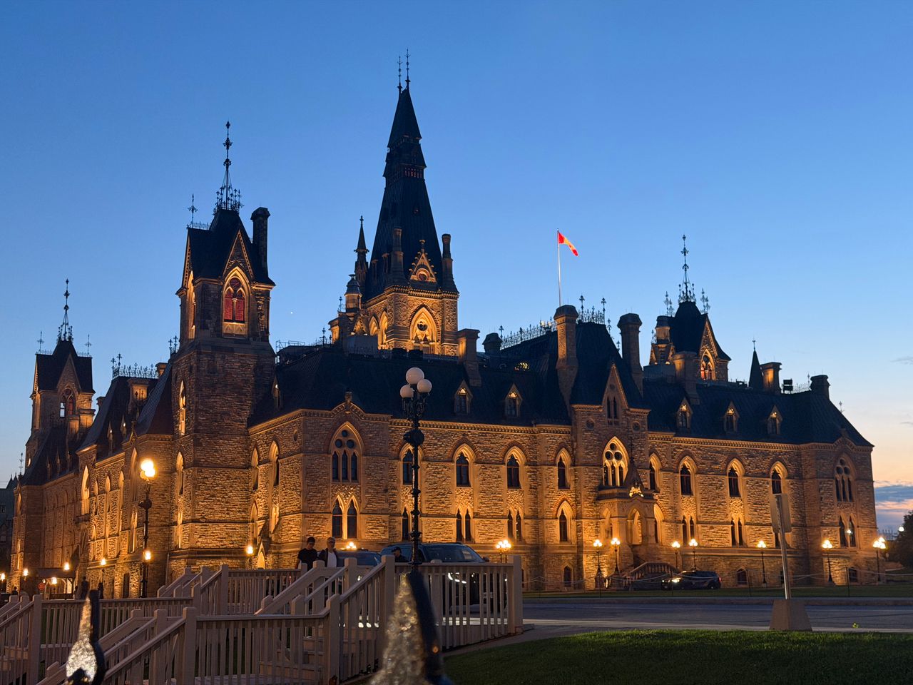 Ottawa Just Repealed the EV Sales Mandate — What It Means for Used EV Buyers